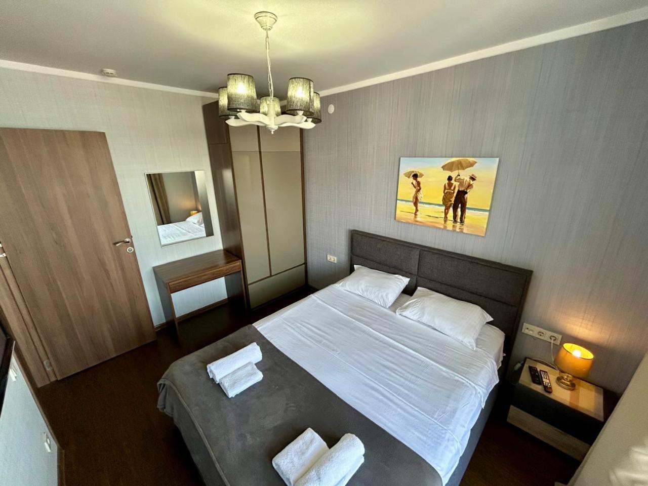 The Blue Perl 3 Apartment Batumi Exterior photo