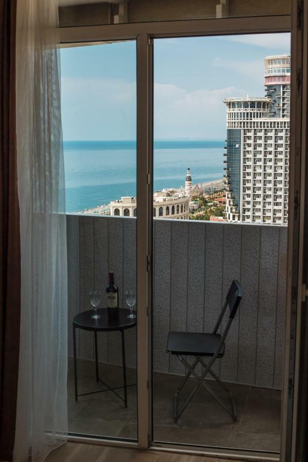 The Blue Perl 3 Apartment Batumi Exterior photo