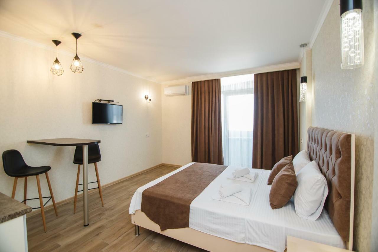 The Blue Perl 3 Apartment Batumi Exterior photo